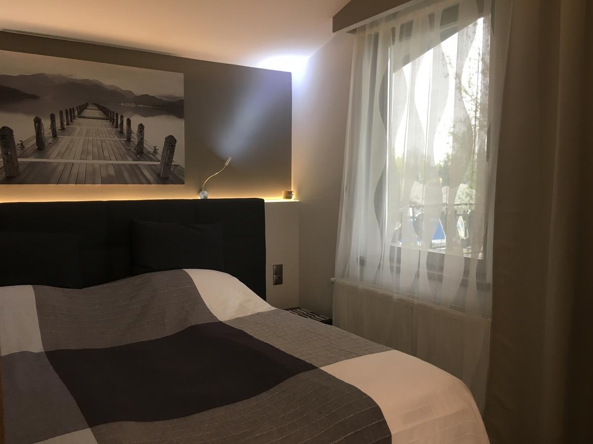 שיופוק Calypso Lakeside Rooms & Lux Apartments מראה חיצוני תמונה