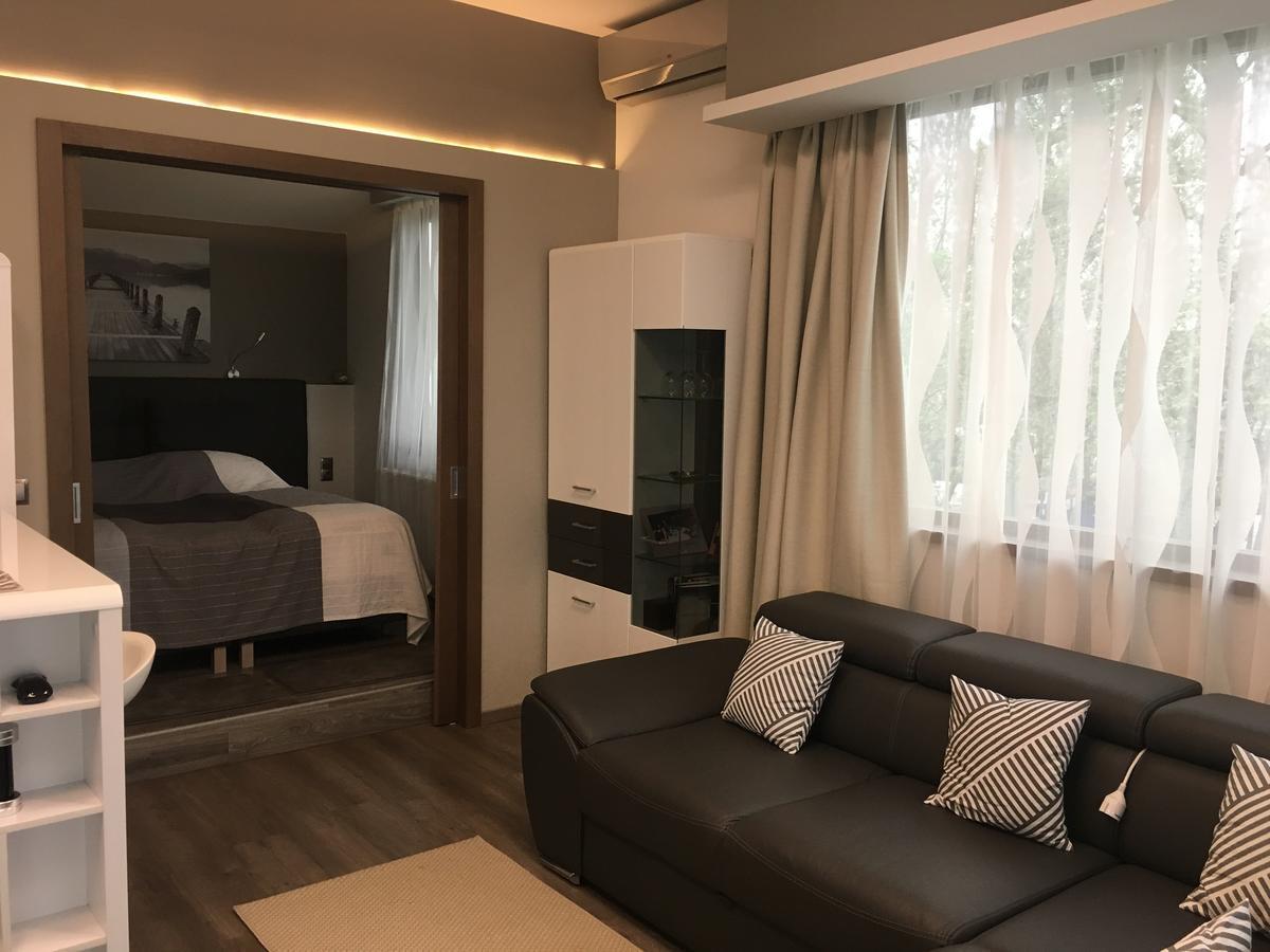 שיופוק Calypso Lakeside Rooms & Lux Apartments מראה חיצוני תמונה
