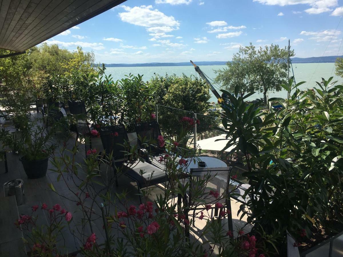 שיופוק Calypso Lakeside Rooms & Lux Apartments מראה חיצוני תמונה