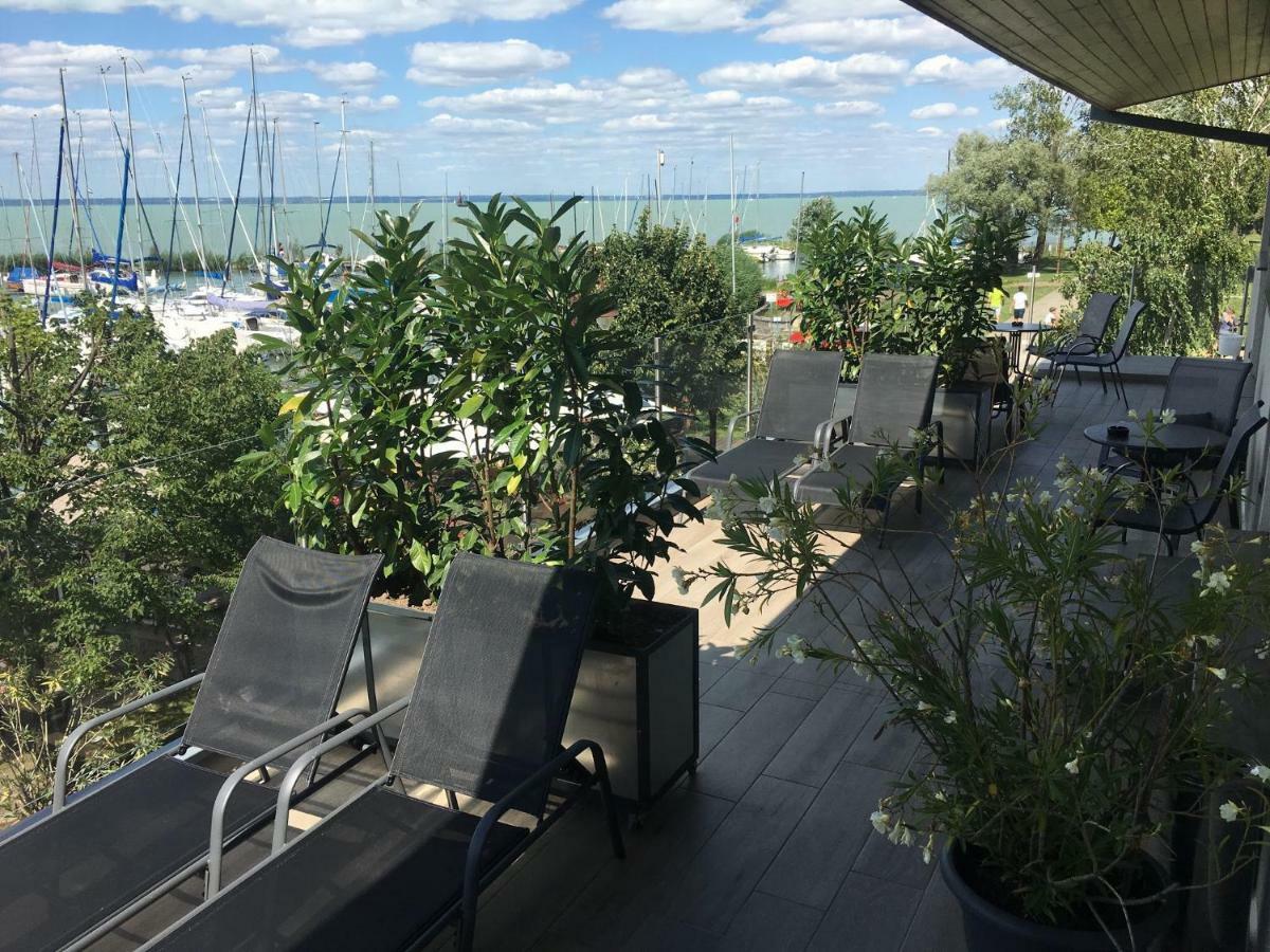 שיופוק Calypso Lakeside Rooms & Lux Apartments מראה חיצוני תמונה